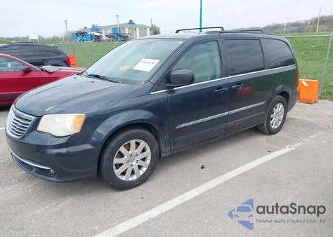 2013 Chrysler Town & Country Touring из США, поврежденный, VIN 2C4RC1BG6DR604243